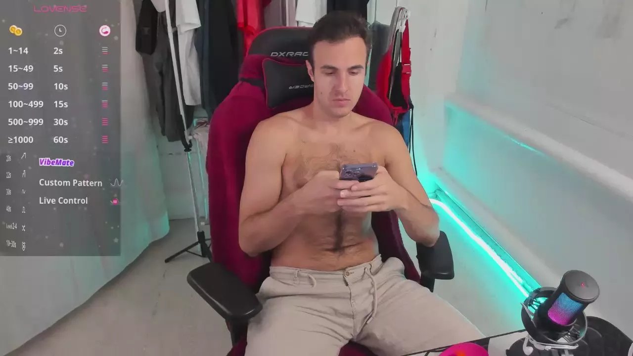 Nikita_petrov on Cam4 