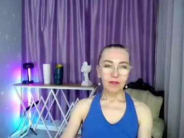 queen_a_n_i on Chaturbate 